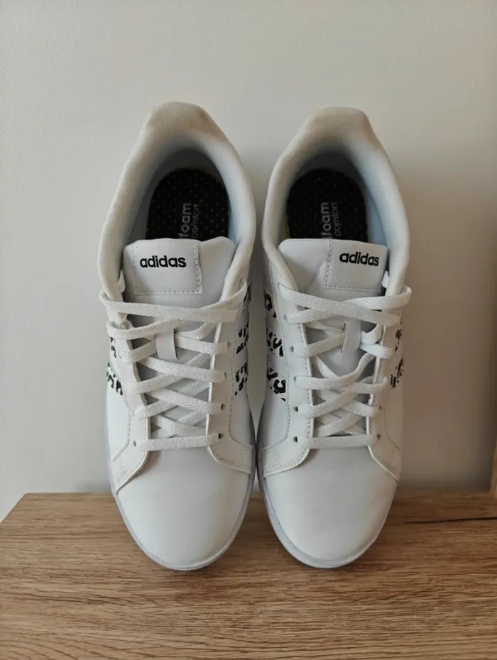 Chaussures Femme Adidas Courtpoint X - pointure 39.5 - photo numéro 3