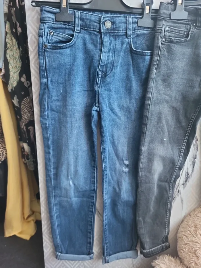 Lot jean 8ans - photo numéro 2