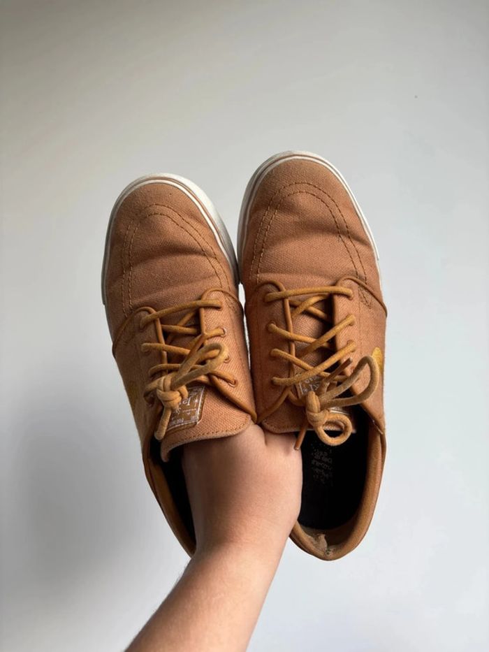 Chaussures nike SB camel taille 38,5 - photo numéro 2