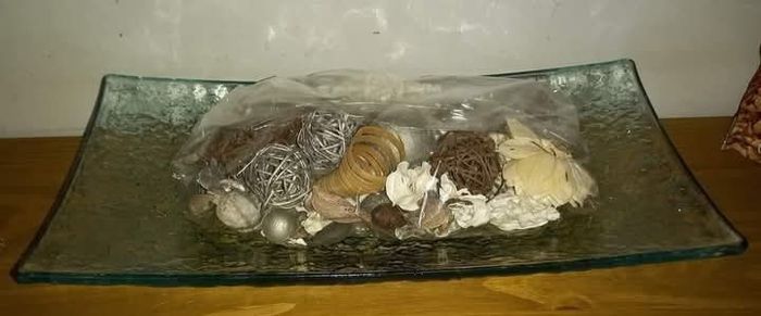 Plat en verre / pot pourri
Longueur 40 cm
Largeur : 20 cm - photo numéro 2