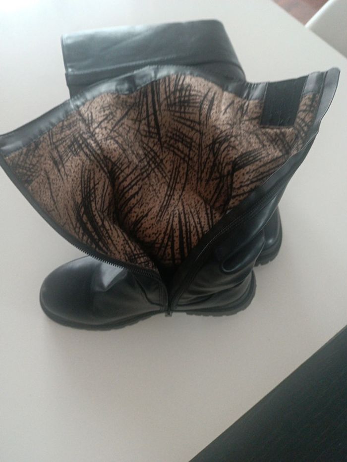 Bottes noires hautes taille 35 - photo numéro 6