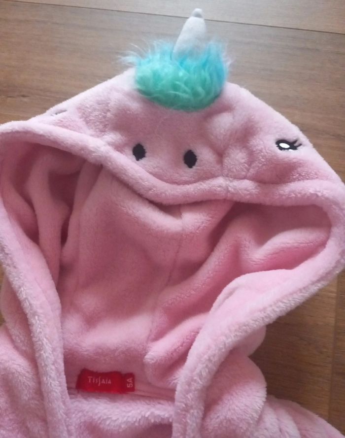 Lot vêtements fille 4/5 ans - photo numéro 5