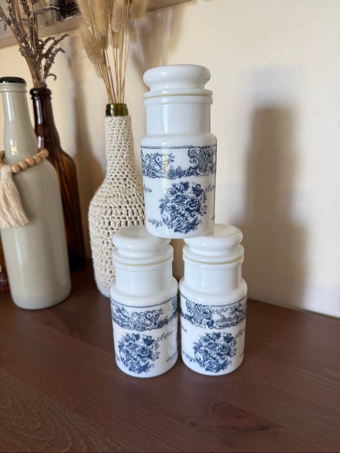 Lit de 3 pots vintage en Opaline - photo numéro 4