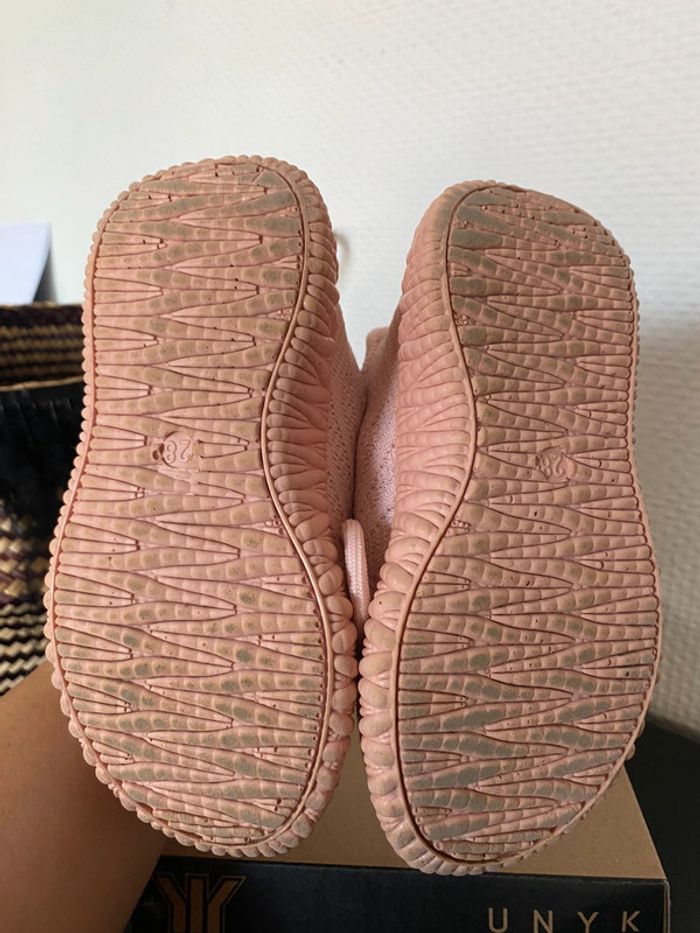 Basket rose très confortable 🌸 pt 28 - photo numéro 8