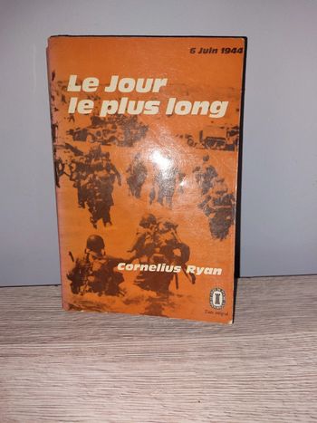 Livre de poche le jour le plus long