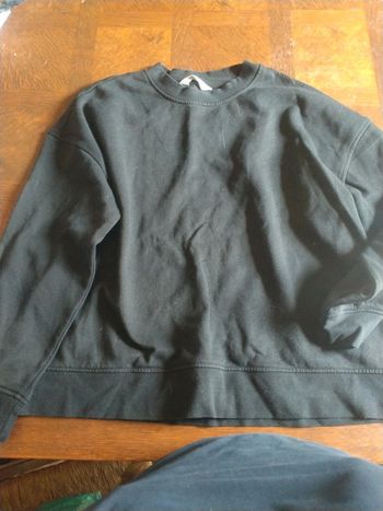 Pull noir