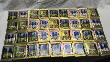36 sachets de stickers panini Foot FIFA 365