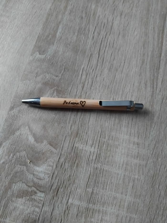 Stylo gravé "je t'aime" neuf