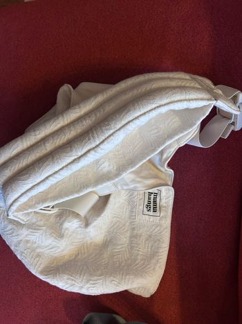 Porte bébé mama hangs 