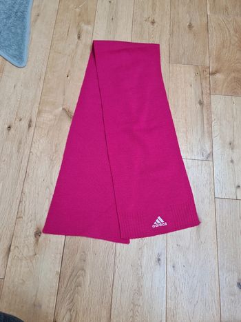 Écharpe adidas rose