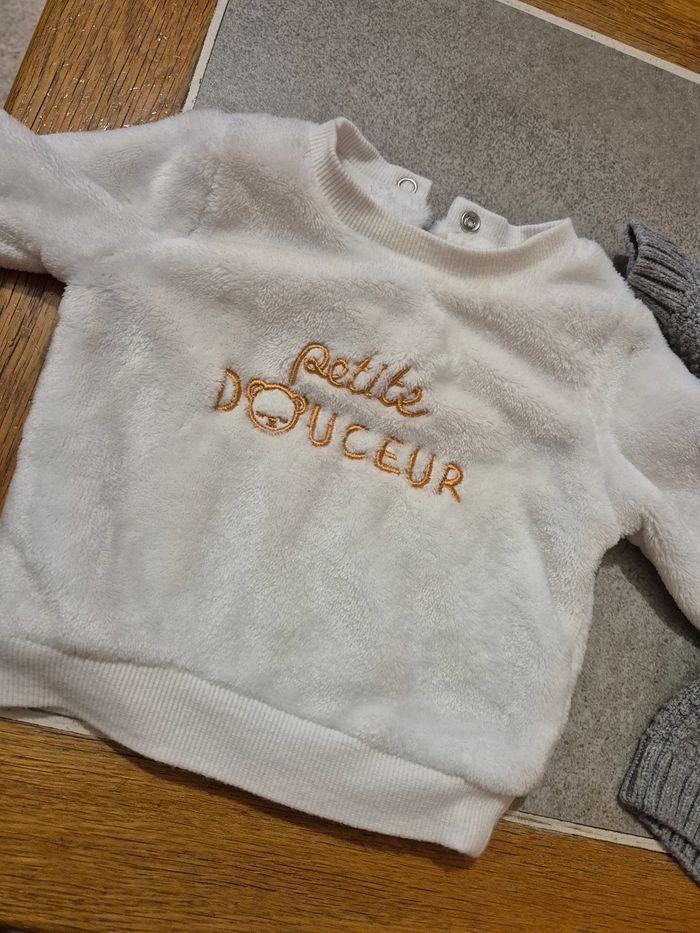 Lot de t-shirt shirt et pull bébé taille 3 mois - photo numéro 5