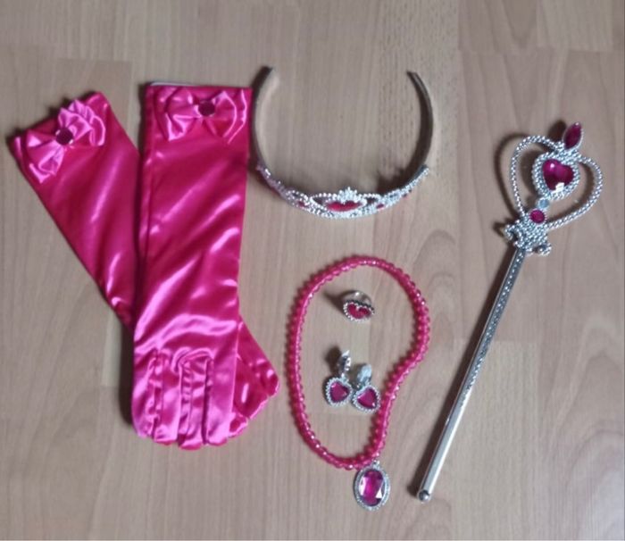 Déguisement robe princesse Peach et ces accessoires 5ans - photo numéro 2