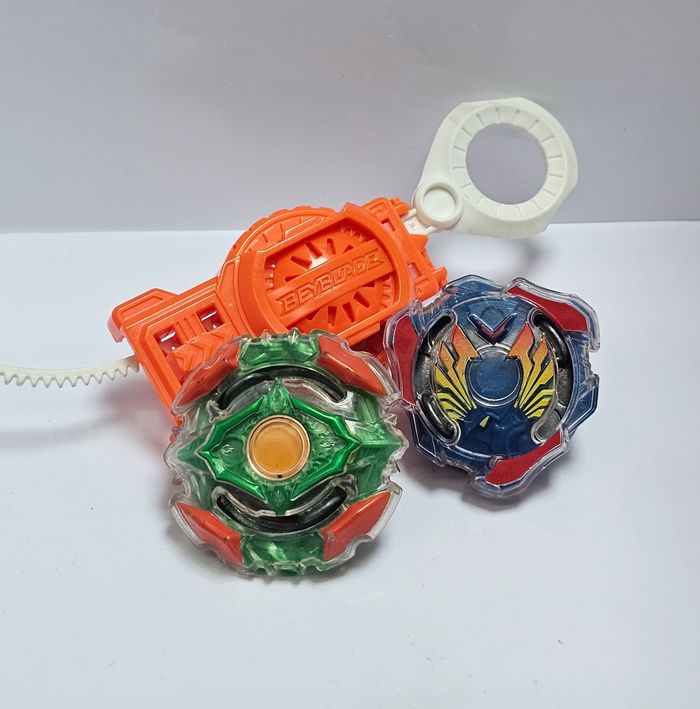 Lot Toupies Beyblade Burst