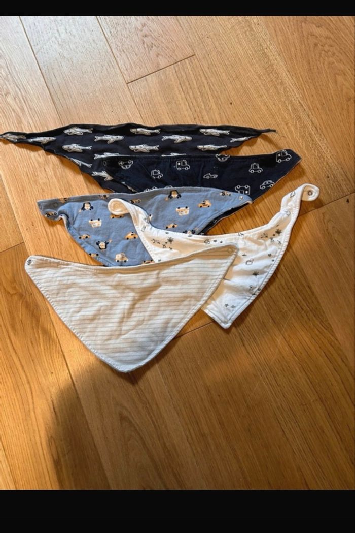 5 Bavoirs triangles - photo numéro 3