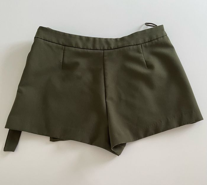 Jupe short zara vert kaki taille L - photo numéro 2