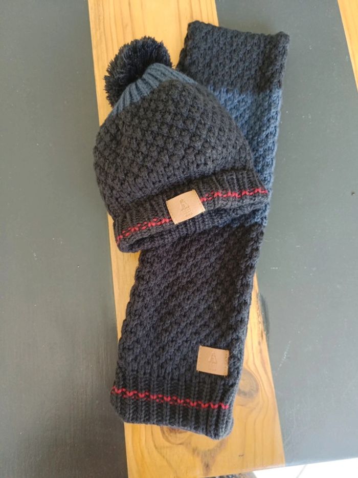 Ensemble bonne et écharpe Ikks