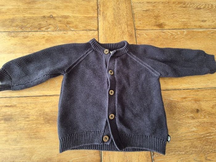 Gilet bleu marine 6 mois baby club