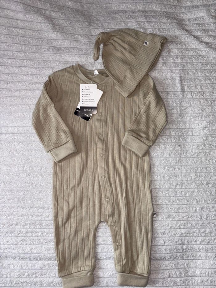 Ensemble pyjama bonnet