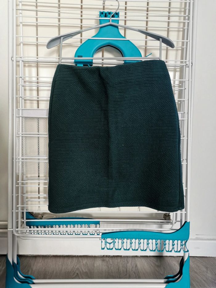 Jupe courte - photo numéro 2