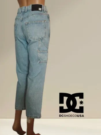 Jean DC Shoes , coupe baggy fit ,taille haute ,100 % coton S / 36 / 8·Très bon état