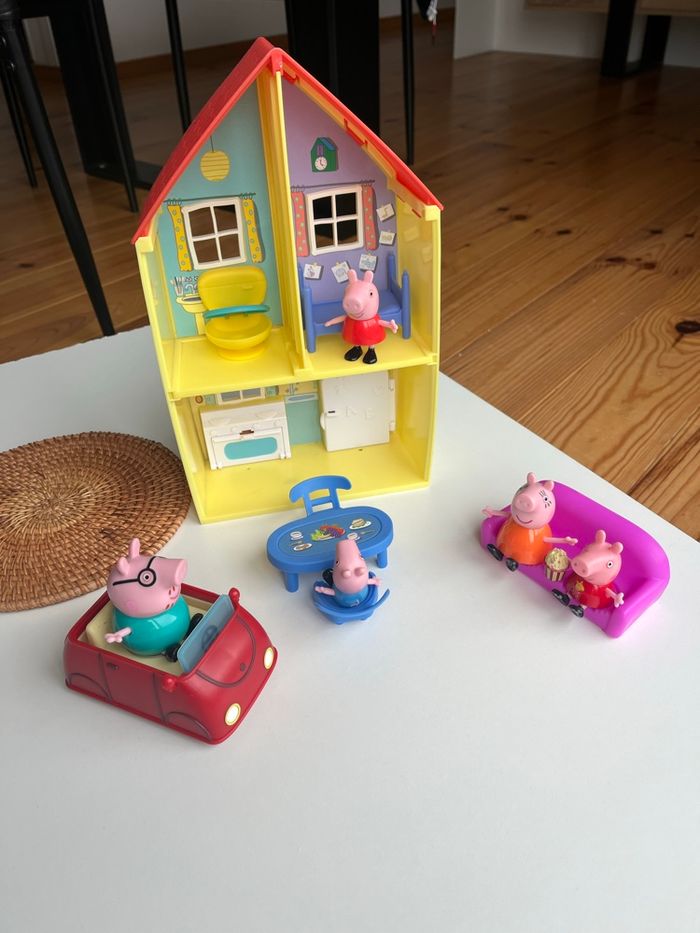 Maison peppa piG + voiture - photo numéro 3
