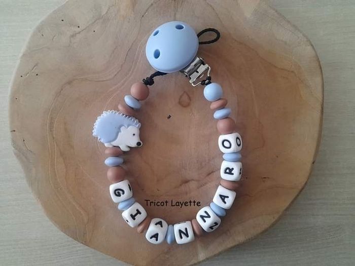 Attache tétine herisson