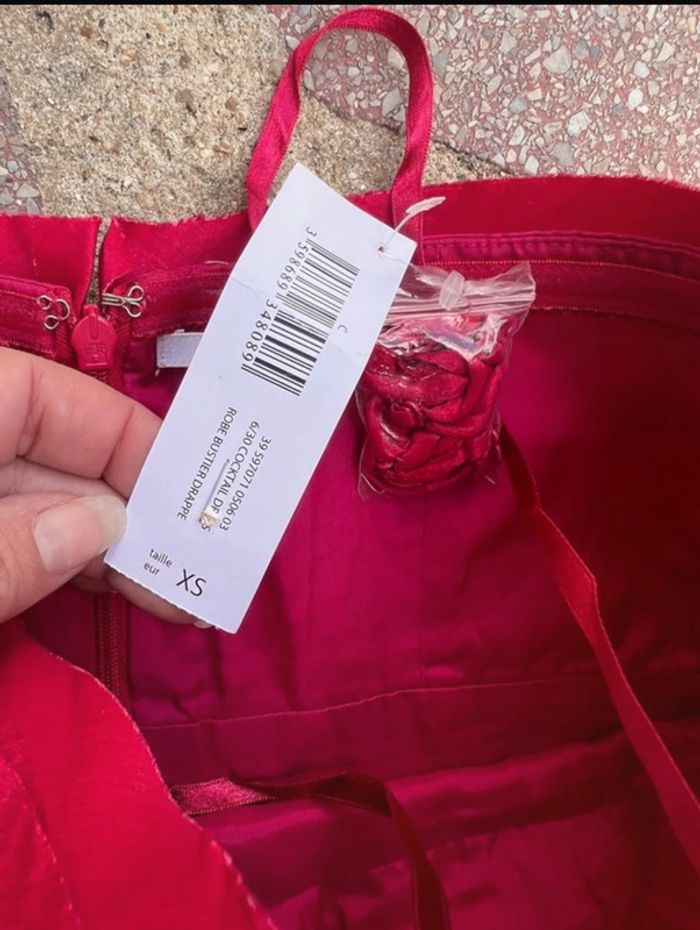 Robe bustier rouge manoukian taille XS - photo numéro 3