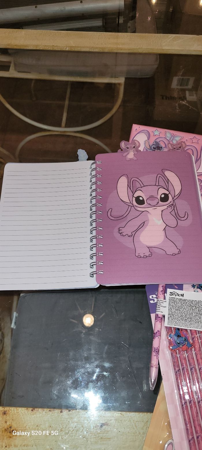 Lot de fournitures scolaires Stitch Angel Disney - photo numéro 10