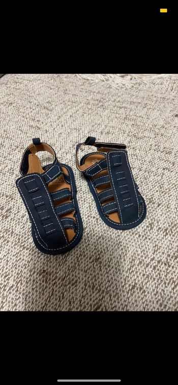 Chaussure été bébé 6/12  mois