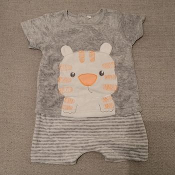 Ensemble 1 pièce velours 9 mois