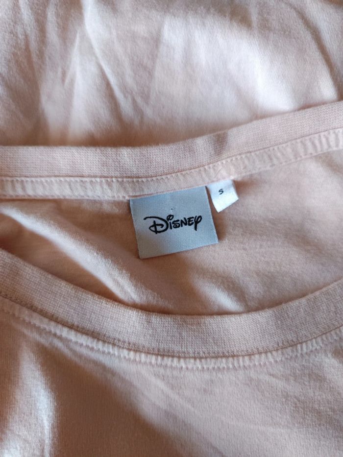T-shirt Disney taille S - photo numéro 5
