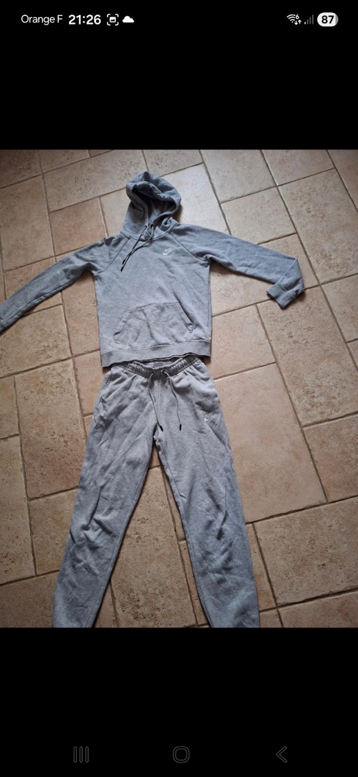 Ensemble nike - photo numéro 3