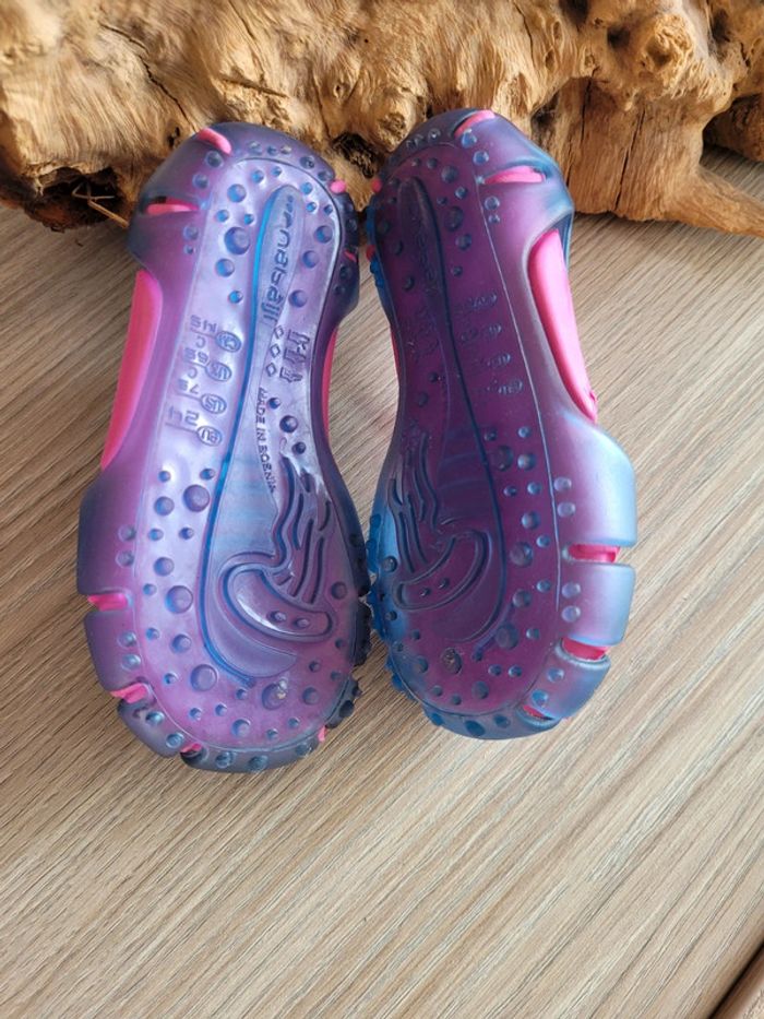 Chaussures de piscine pointure 24 - photo numéro 3