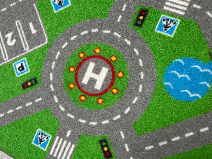 tapis petite voiture circuit - photo numéro 2