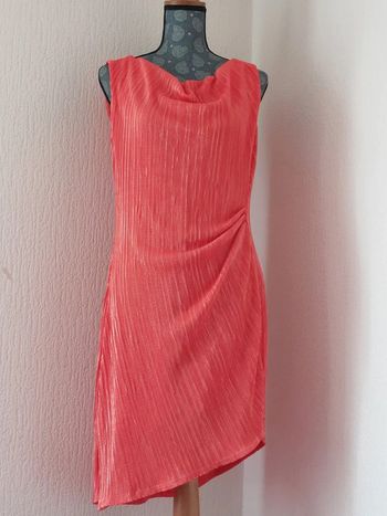 Robe orange paillettes Taille 38