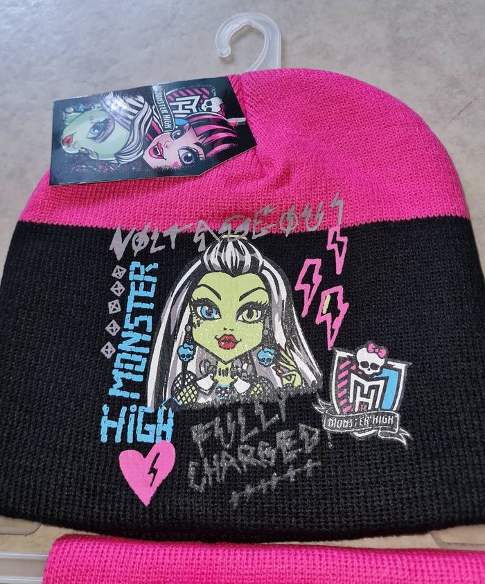 ensemble bonnet écharpe gants Monster high - photo numéro 4