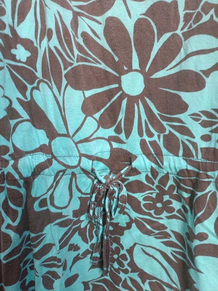 Jolie robe d'été - photo numéro 2