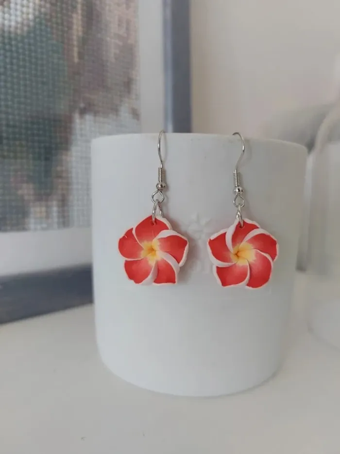 Boucles d'oreilles fleurs rouges