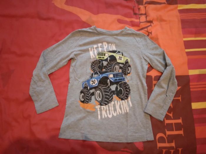 Tee shirt du 8 ans - photo numéro 3