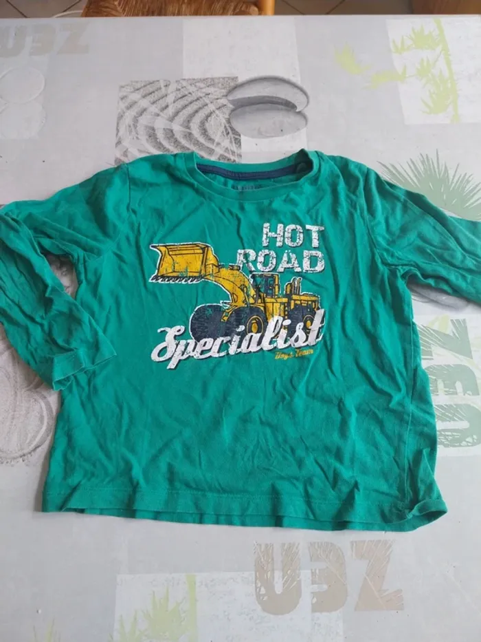 Lot tee-shirts manches longues garçon 4 ans - photo numéro 2