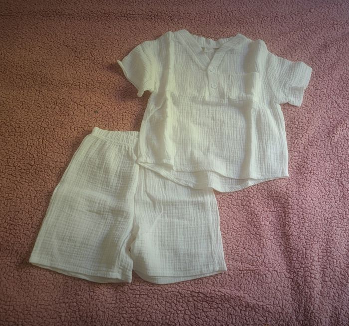 Lot vêtements garçon 4/5ans - photo numéro 9