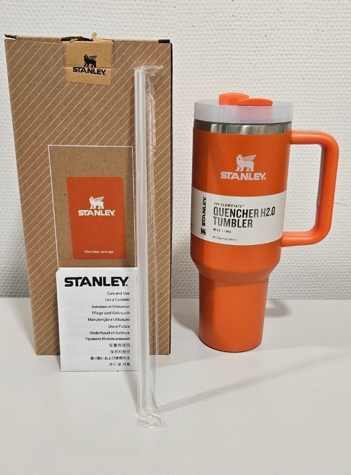 Lot de 4 Gourdes isotherme Stanley - coloris au choix - photo numéro 5