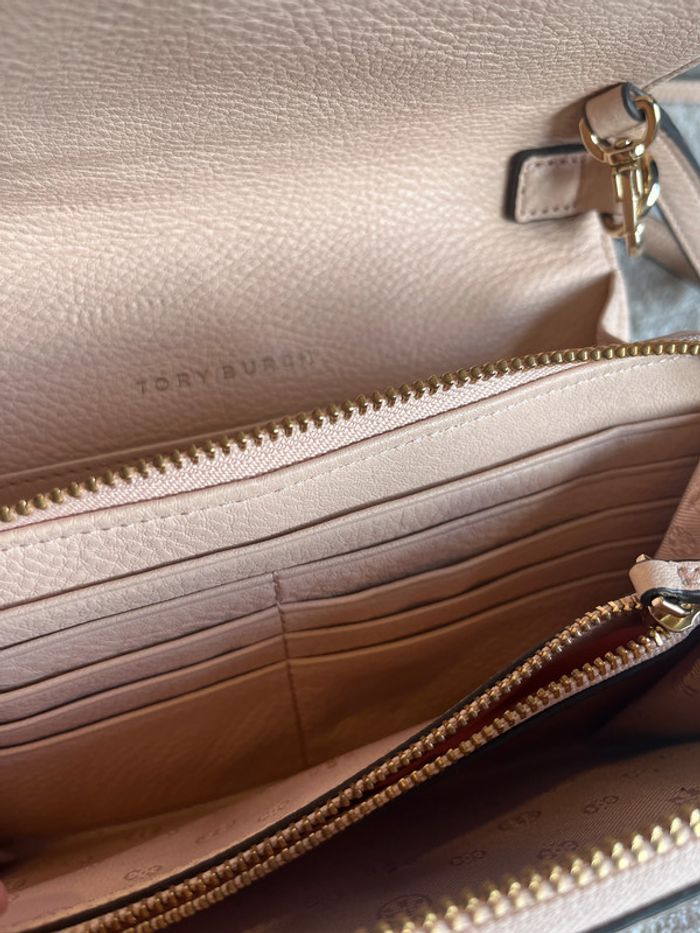 Petit sac à main Tory Burch rose pâle – bandoulière réglable – chic et pratique - photo numéro 3