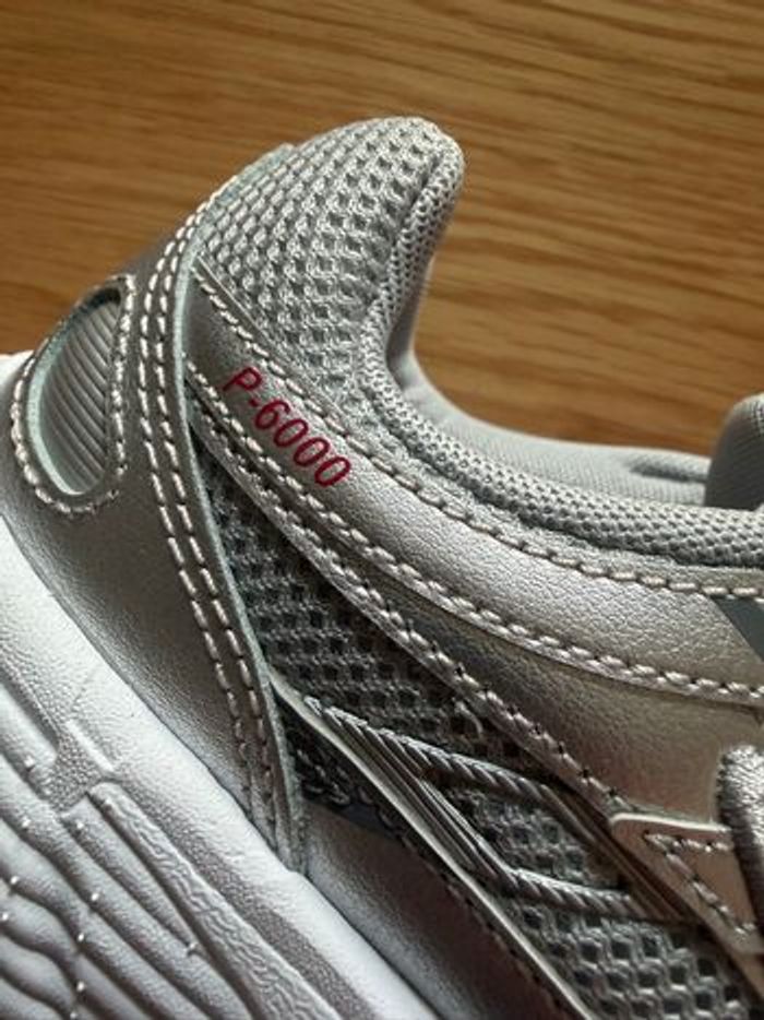Nike P-6000 taille 35 neuve - photo numéro 5