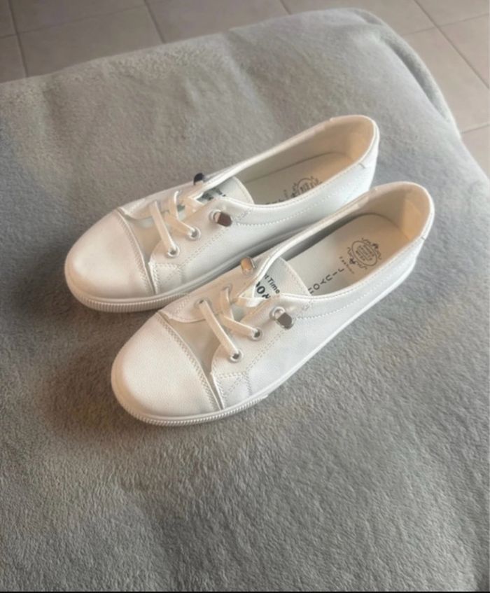 Chaussure femme neuve - photo numéro 2