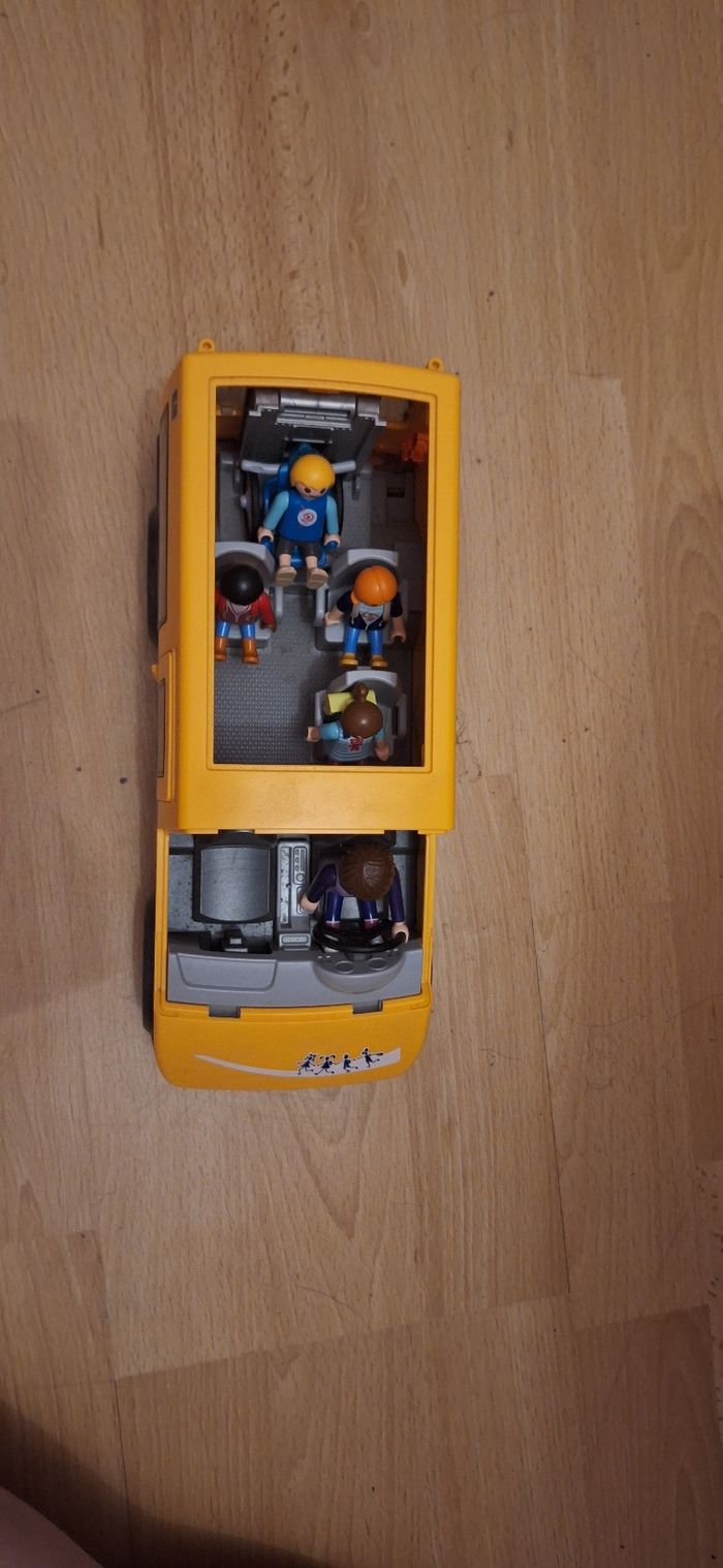 Bus scolaire Playmobil - photo numéro 2