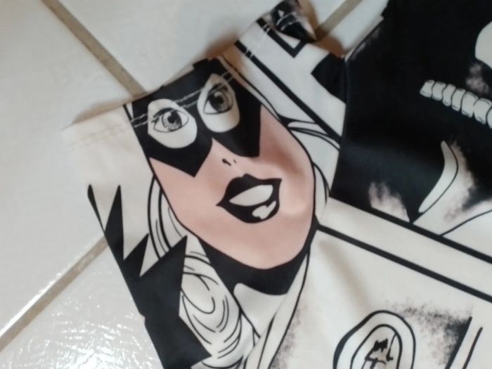 T-shirt femme croq top motif Catwoman - photo numéro 11