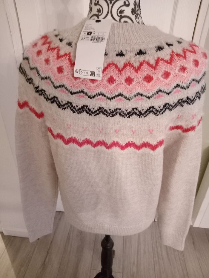 Pull cache cache taille S - photo numéro 2