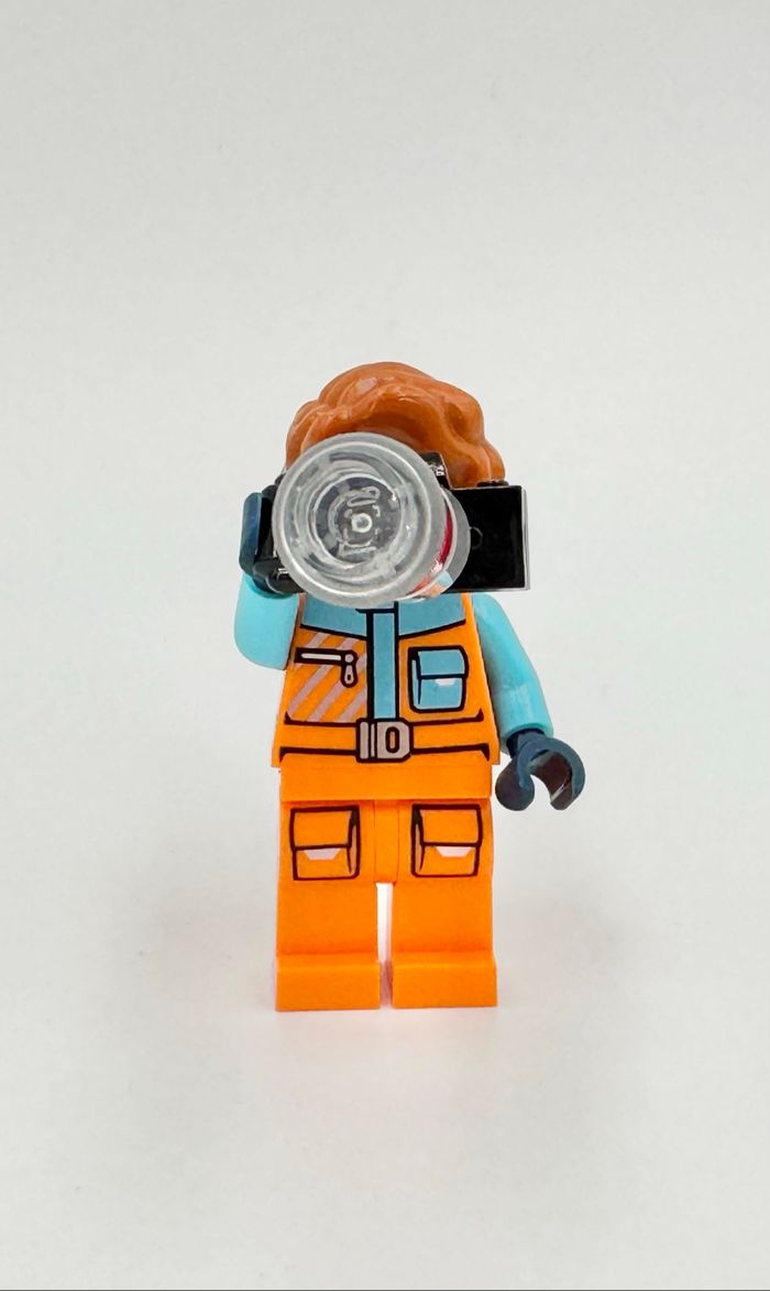Lego Figurines City : Arctique, Femme (visage double expression) Photographe - NEUF - photo numéro 3