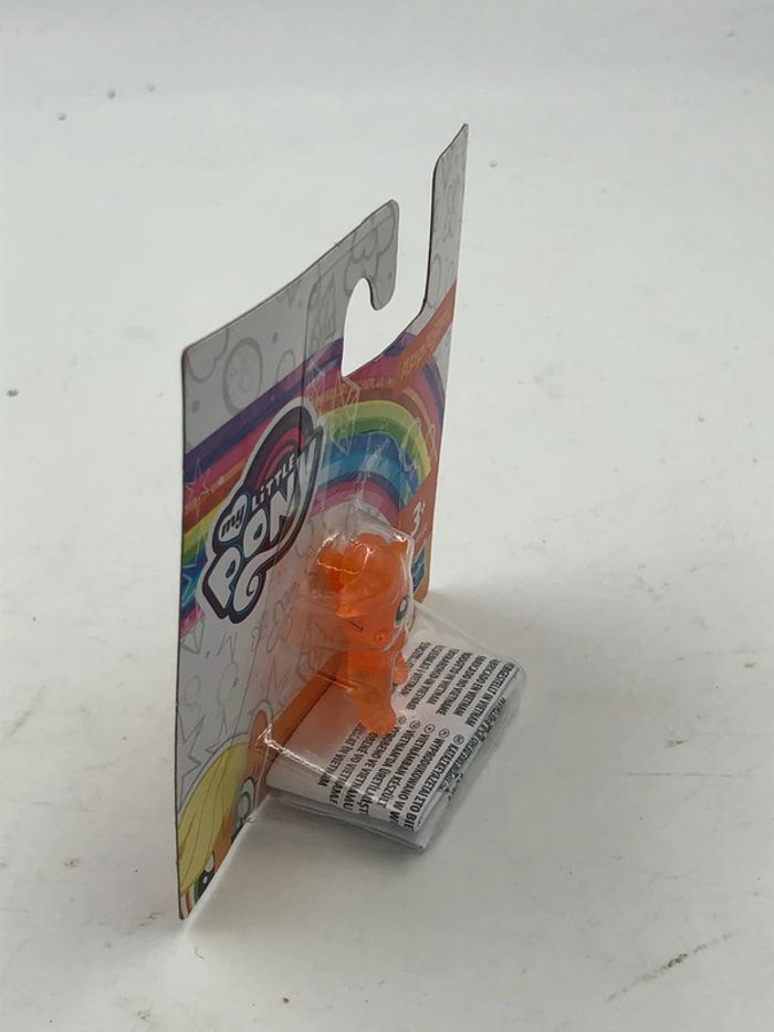 Figurine My Little Pony Applejack fluorescent Hasbro neuf - photo numéro 3